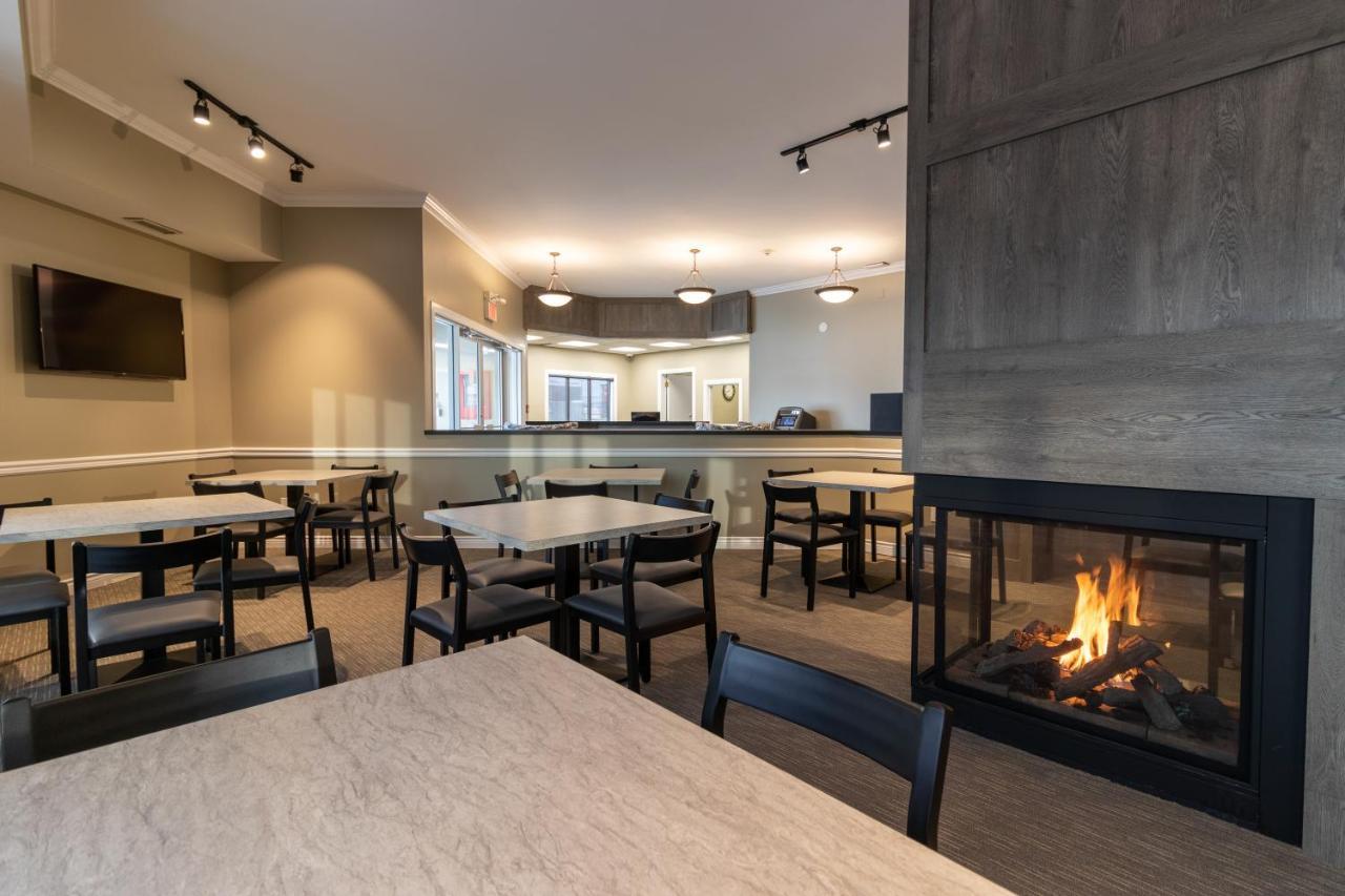 Bcm Inns Fort Mcmurray - Downtown Exterior photo