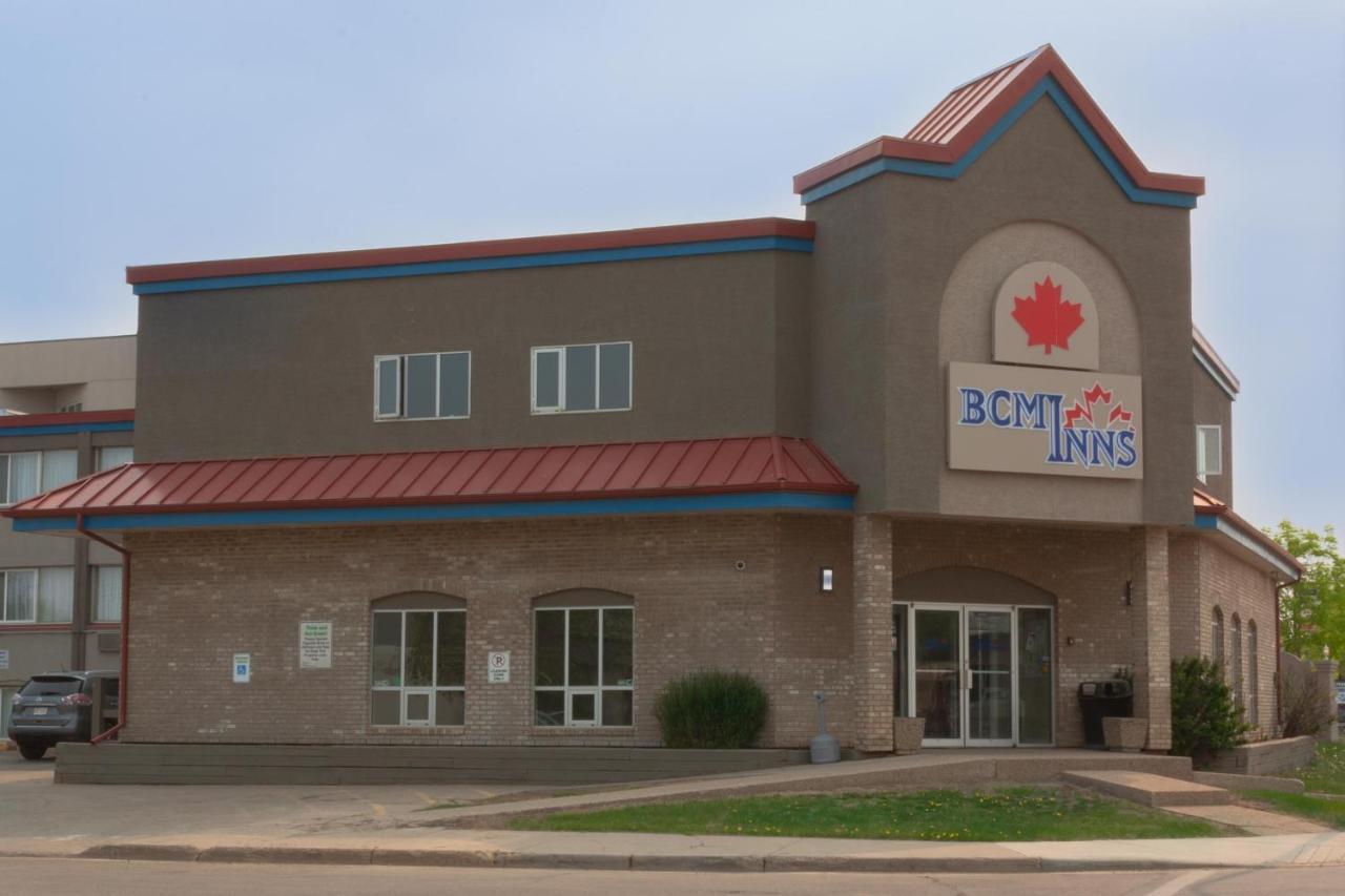 Bcm Inns Fort Mcmurray - Downtown Exterior photo