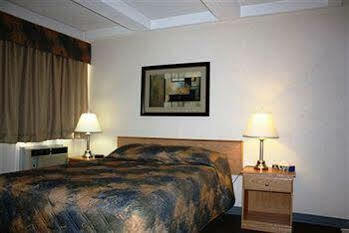 Bcm Inns Fort Mcmurray - Downtown Exterior photo